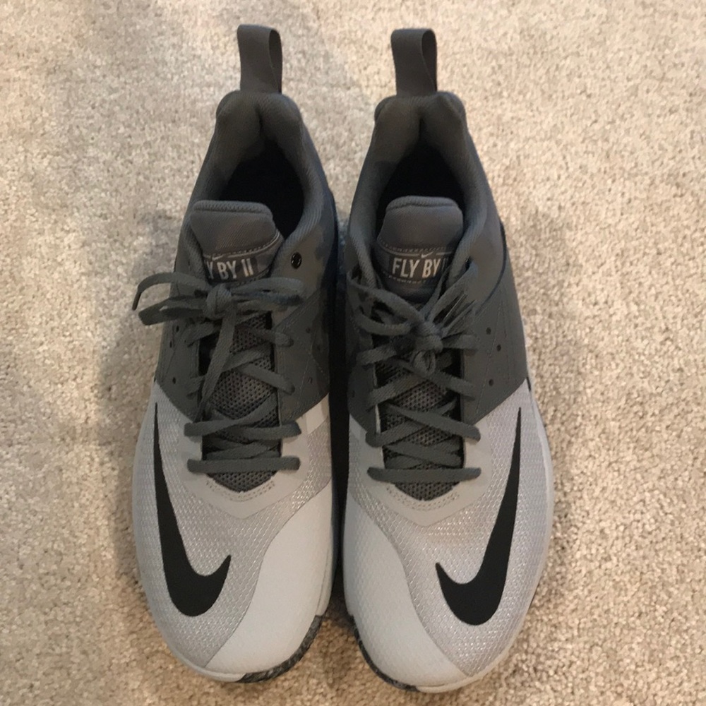 Nike Fly by II